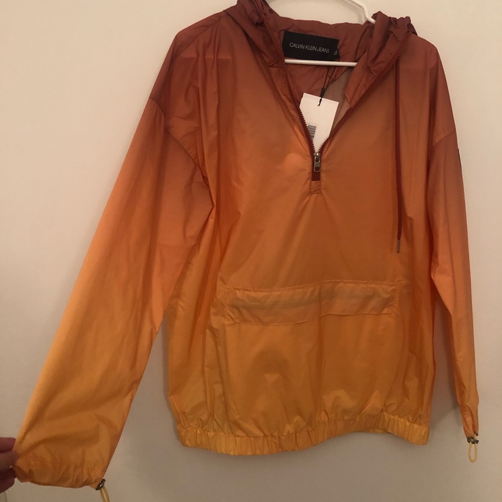 Calvin Klein ombré pullover rain jacket (small)